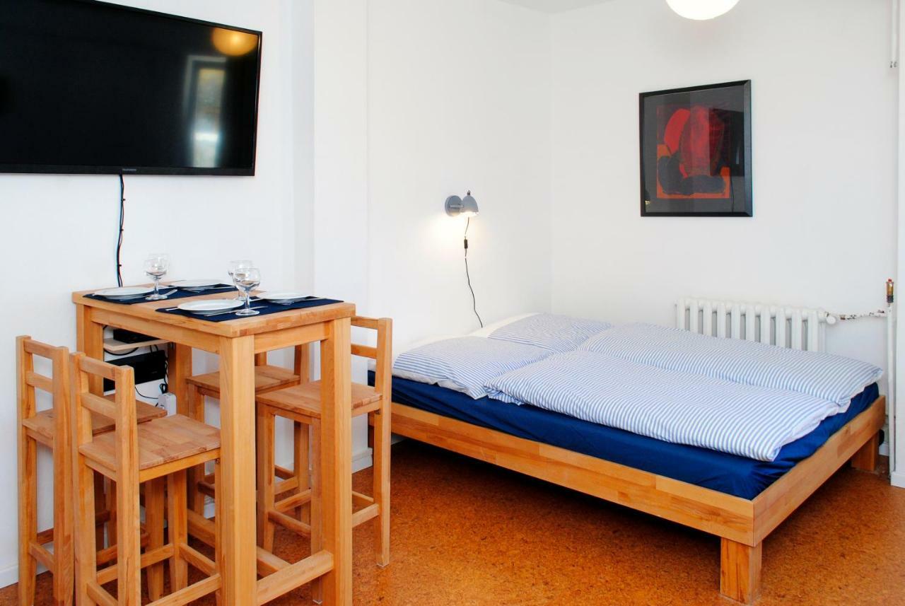 Appartement Ueber Dem Kino Toni Берлин Екстериор снимка